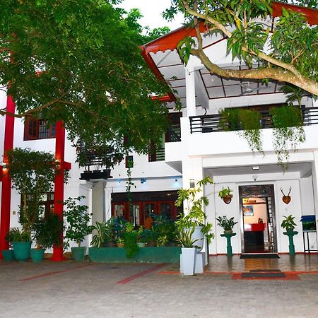 Thilaka City Hotel أنرادابورام المظهر الخارجي الصورة
