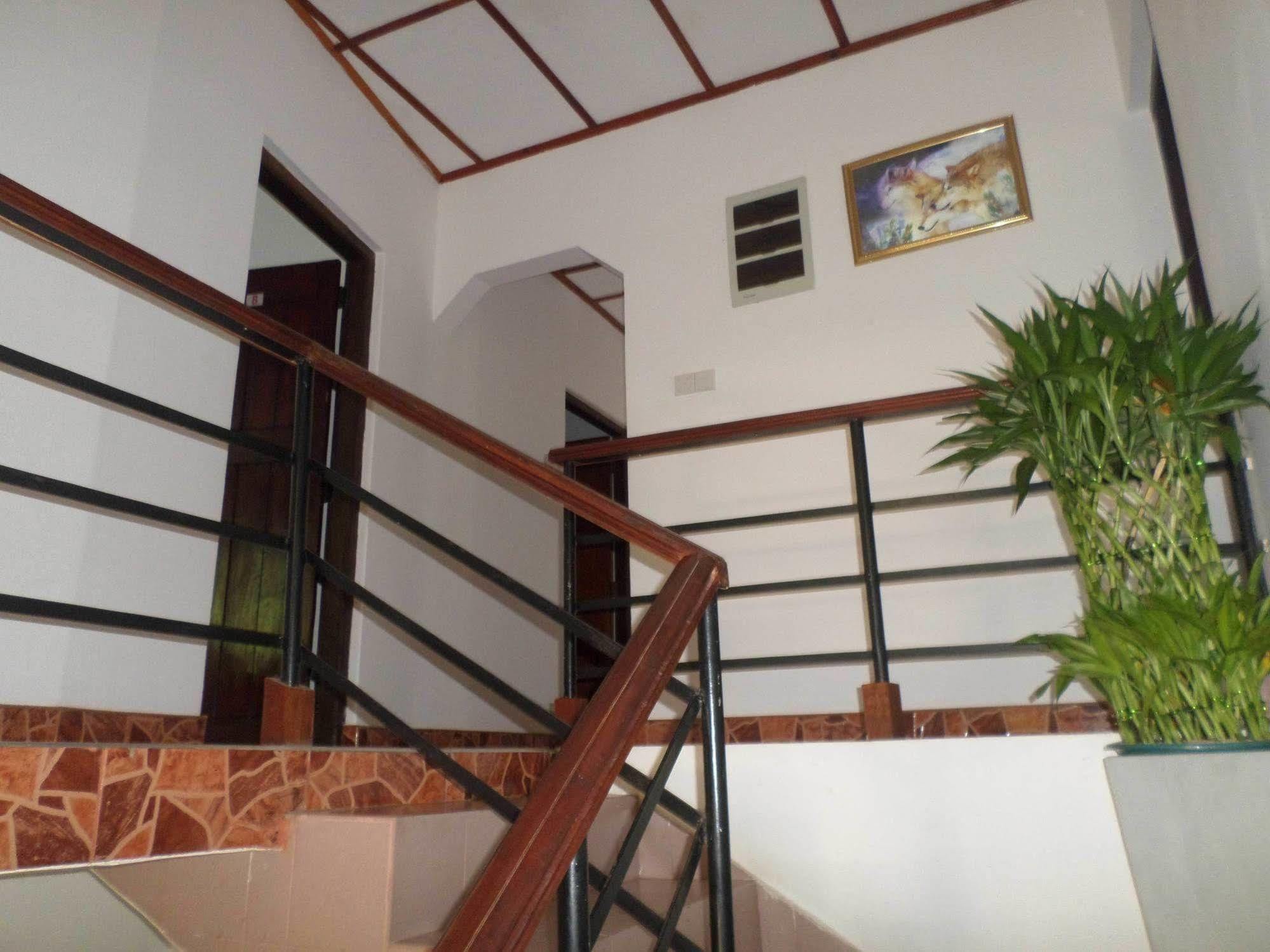 Thilaka City Hotel أنرادابورام المظهر الخارجي الصورة